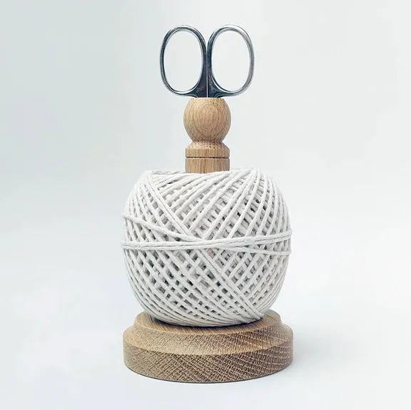 String Tidy with Scissors