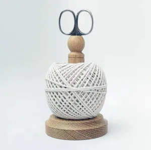 String Tidy with Scissors