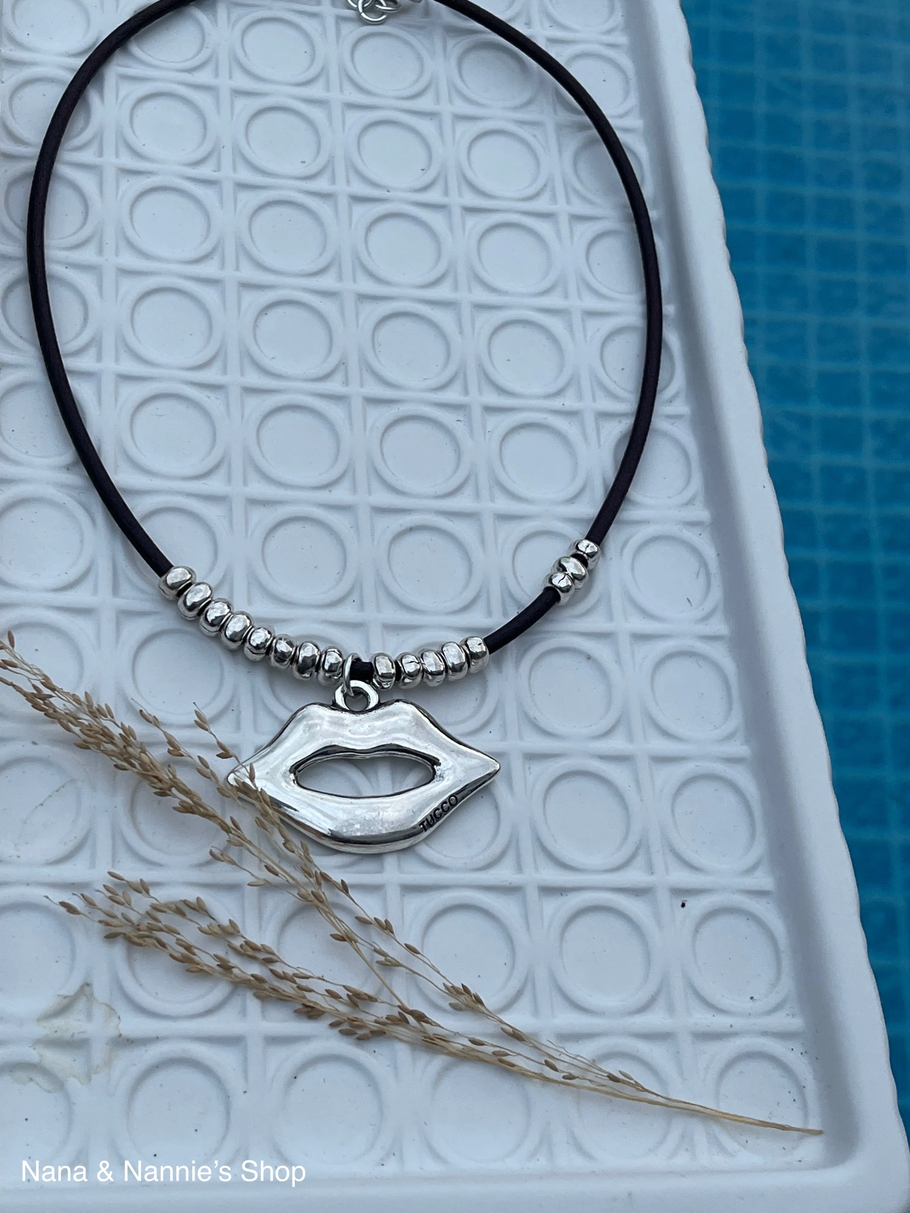 Tucco Necklace ( Kiss Me Collection)