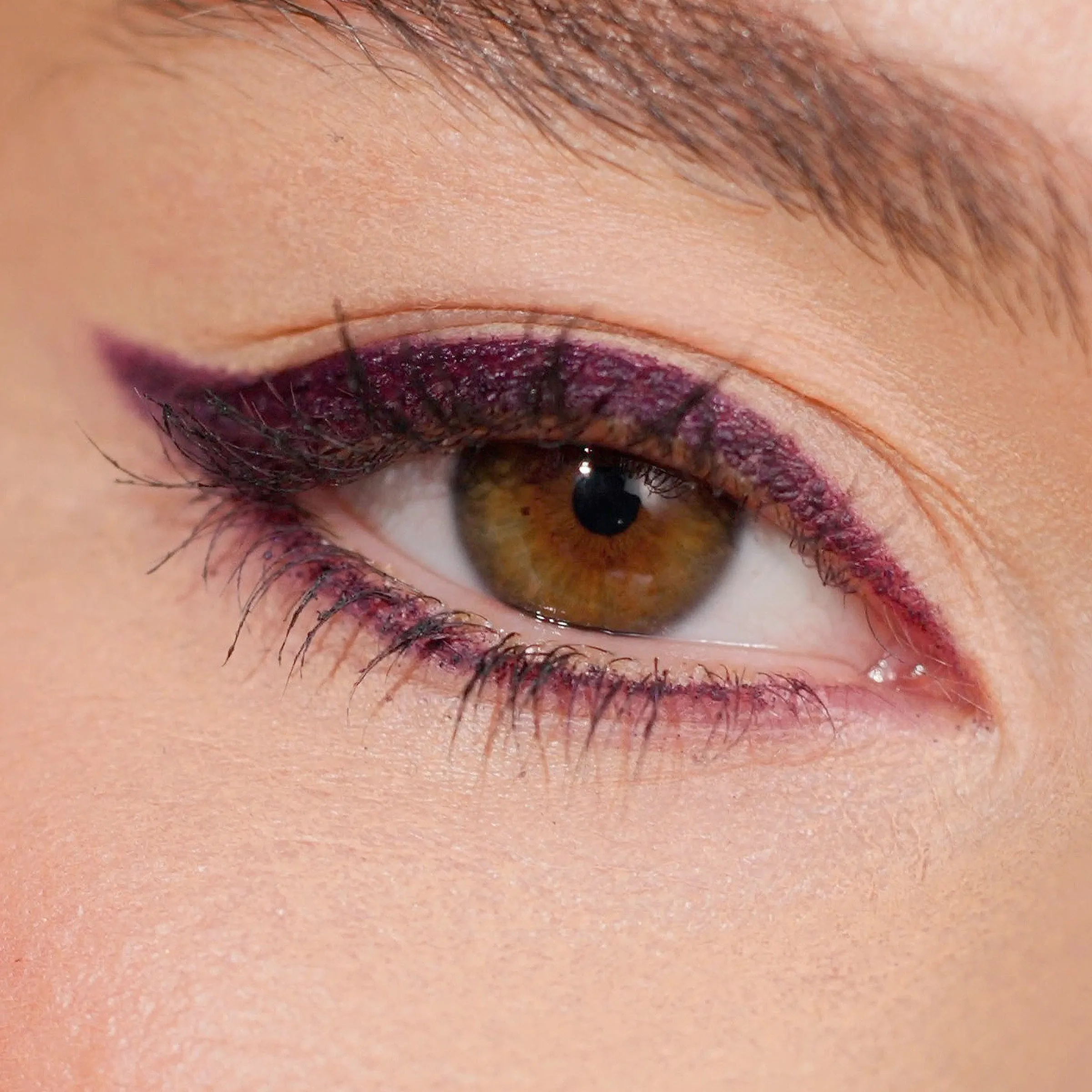 Velvet Love Eyeliner Pencil (Perfect Plum)