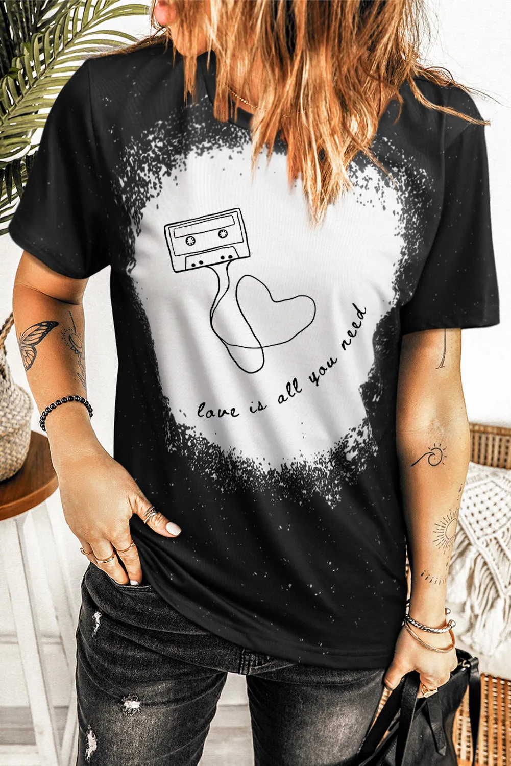 Whale Tail Mountain Graphic Print Short Sleeve Graphic Tee