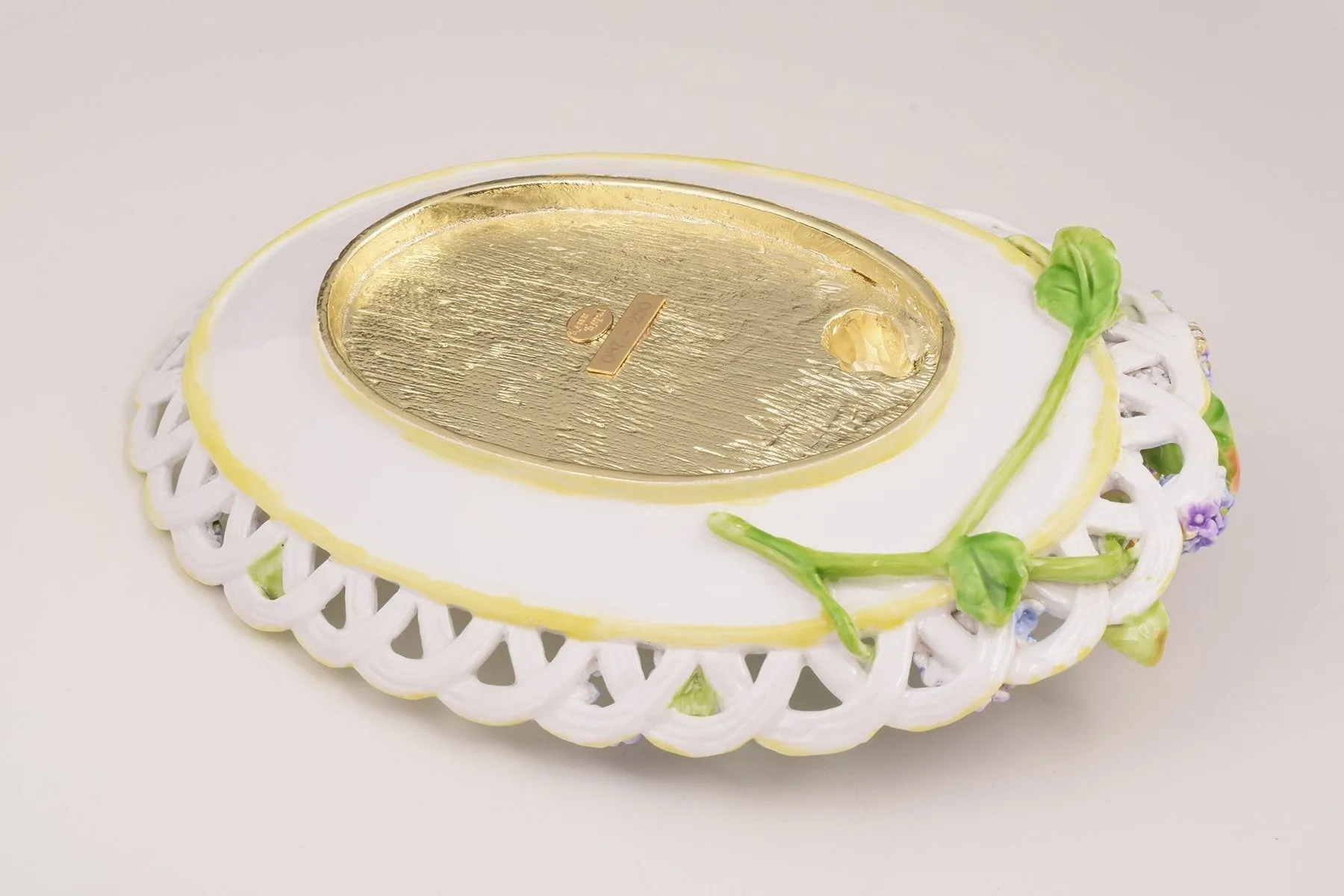 White Plate Decorated Trinket Box